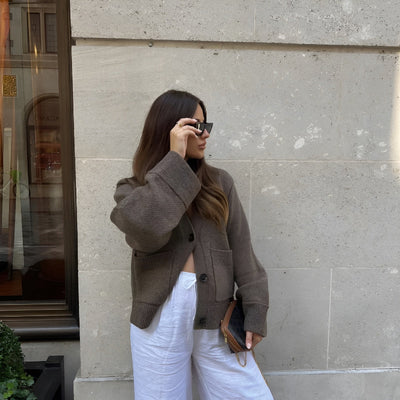 Maison Svala™ | V-hals Väst med Knappar