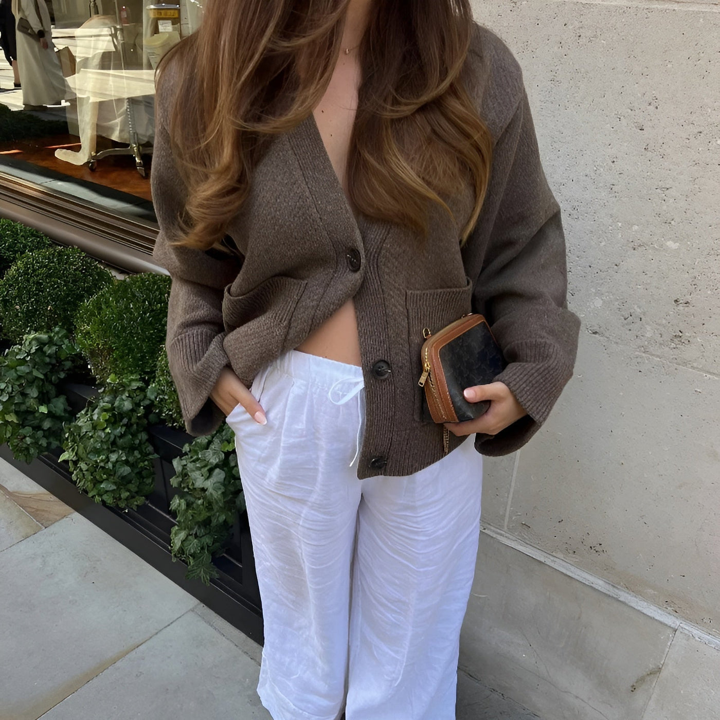 Maison Svala™ | V-hals Väst med Knappar