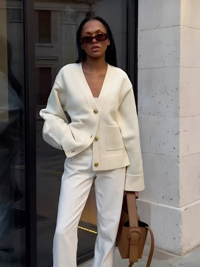 Maison Svala™ | V-hals Väst med Knappar